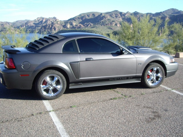 2003 Mustang GT Deluxe Coupe